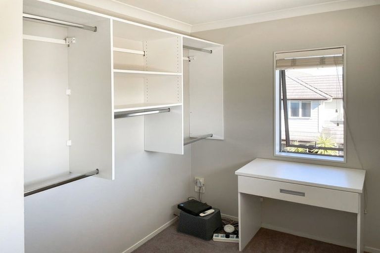 Photo of property in 6 Springvale Drive, Fairview Heights, Auckland, 0632