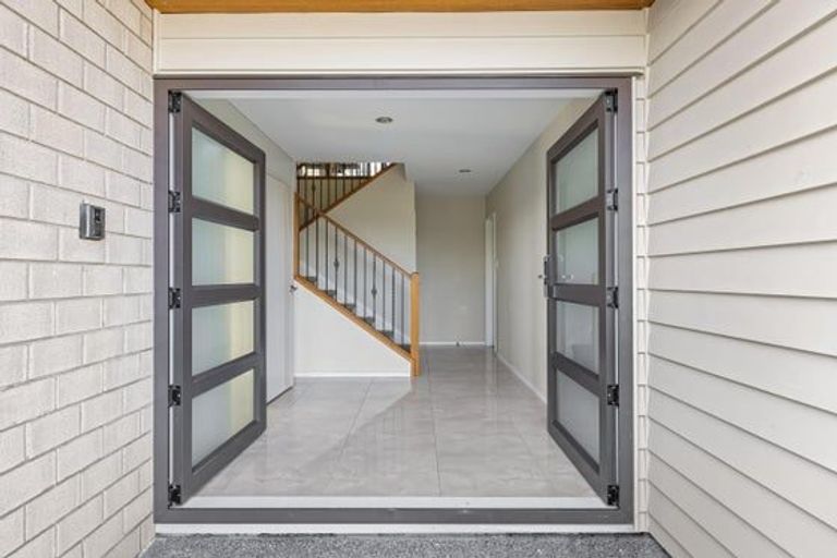 Photo of property in 81 Totara Views Drive, Silverdale, 0932