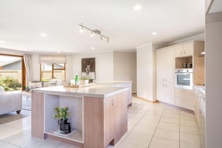 Photo of property in 12 Tarrango Way, Rototuna, Hamilton, 3210