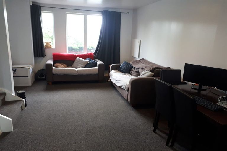 Photo of property in 433b West Coast Road, Glen Eden, Auckland, 0602