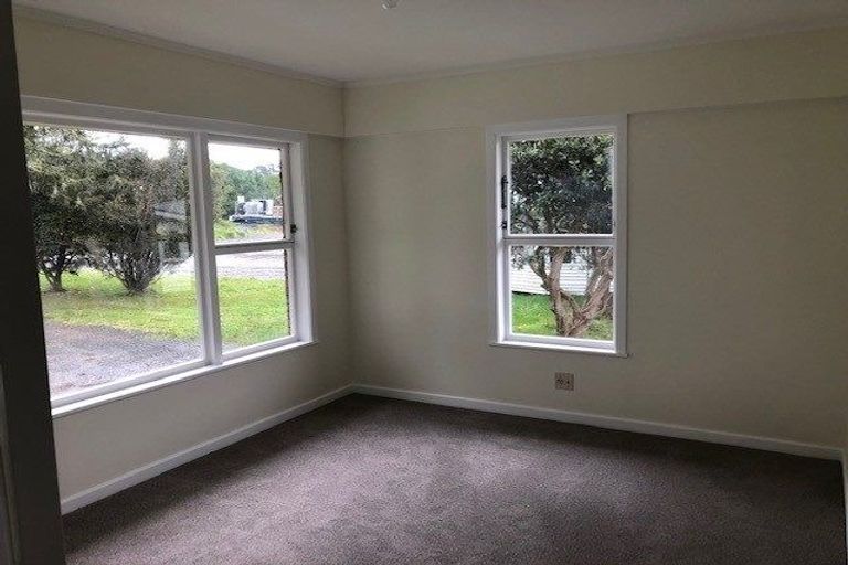 Photo of property in 263 Riverhead Road, Riverhead, Kumeu, 0892