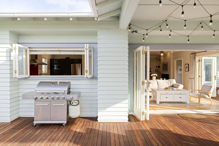 Photo of property in 30 Williams Street, Cambridge, 3434