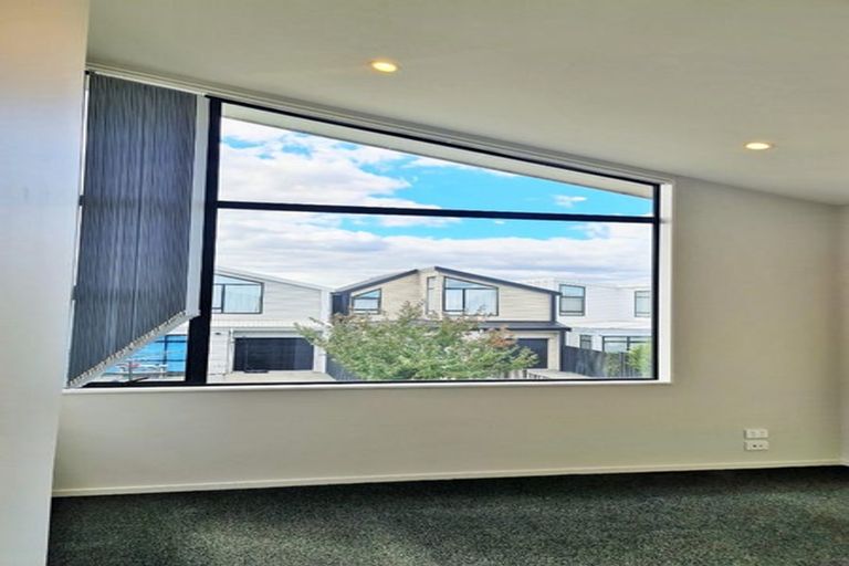 Photo of property in 5 Courage Road, Papakura, 2110