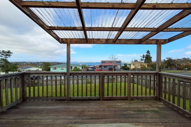 Photo of property in 33 West View Crescent, Onerahi, Whangarei, 0110