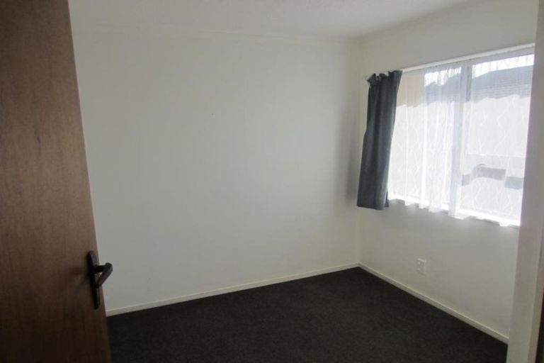 Photo of property in 3 Tawa Street, Tawa, Wellington, 5028