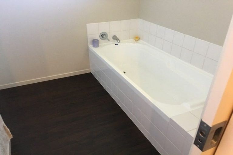 Photo of property in 2 Heathridge Place, Lincoln, 7608