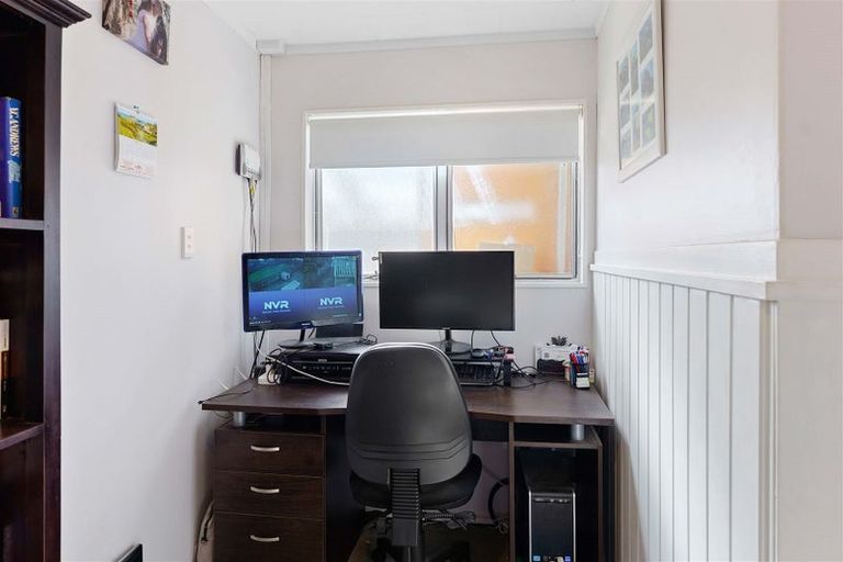 Photo of property in 43 Dixie Street, Te Horo Beach, Otaki, 5581