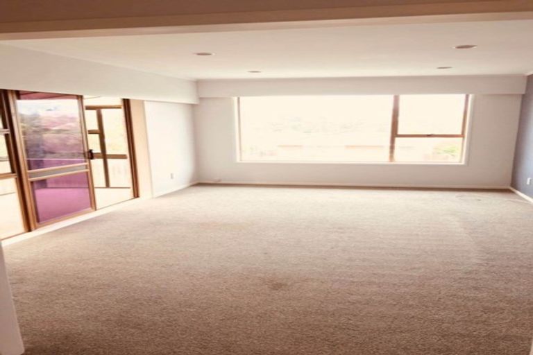 Photo of property in 78 Weatherly Road, Torbay, Auckland, 0630