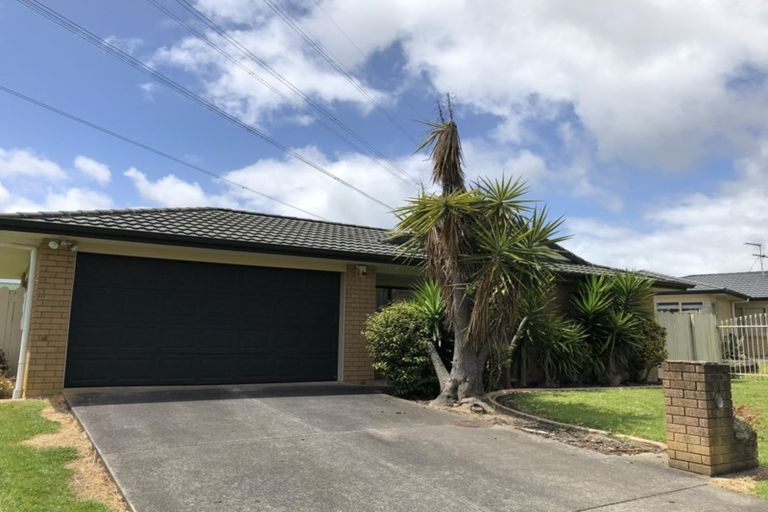 Photo of property in 42 Medvale Avenue, Flat Bush, Auckland, 2019