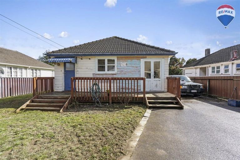 Photo of property in 206 Cambridge Terrace, Naenae, Lower Hutt, 5011