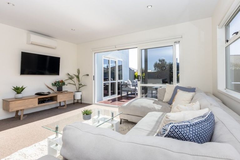 Photo of property in 5 Waitaki Way, Poraiti, Napier, 4112