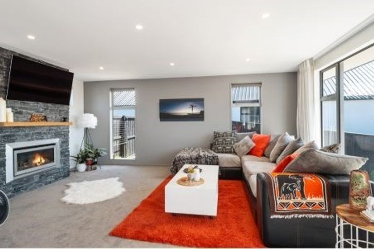 Photo of property in 94 Ravensdale Rise, Westmorland, Christchurch, 8025