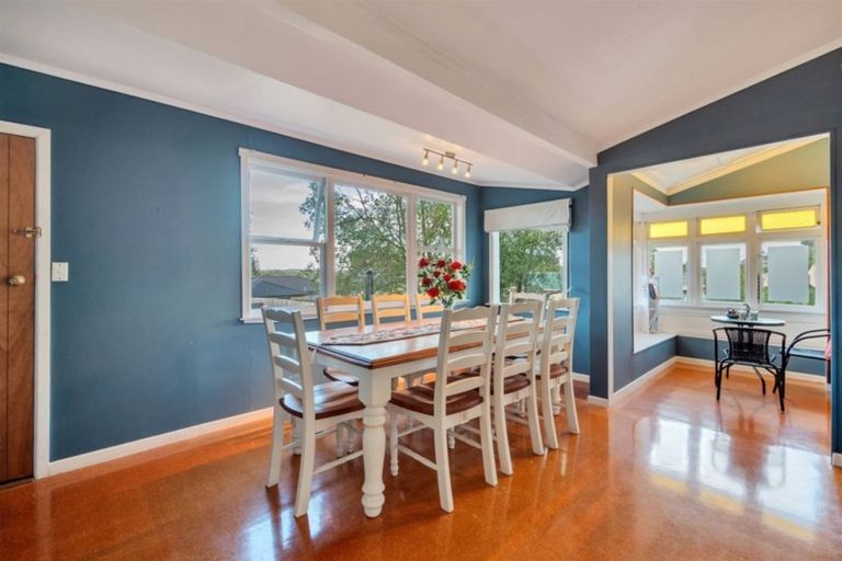 Photo of property in 48 Lynwood Road, New Lynn, Auckland, 0600