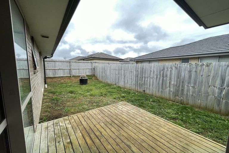 Photo of property in 11 Perla Road, Pukekohe, 2120