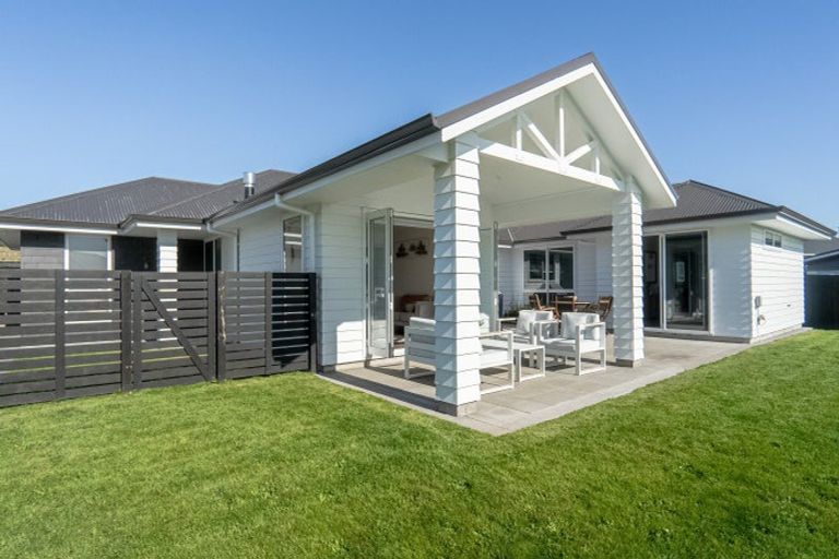 Photo of property in 4 Korokia Way, Richmond Heights, Taupo, 3330
