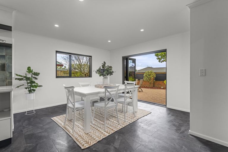 Photo of property in 7 Strachan Way, Highbury, Palmerston North, 4412