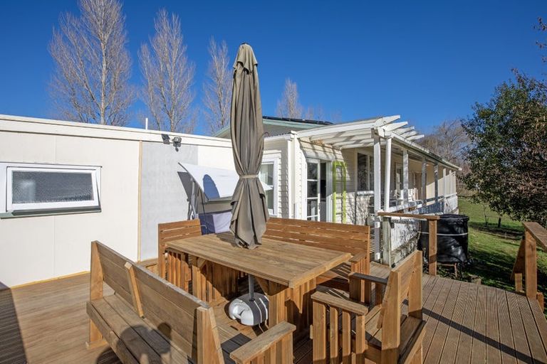 Photo of property in 48 Kenderdine Road, Elsthorpe, Otane, 4277