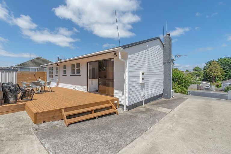 Photo of property in 18 Buller Crescent, Manurewa, Auckland, 2102