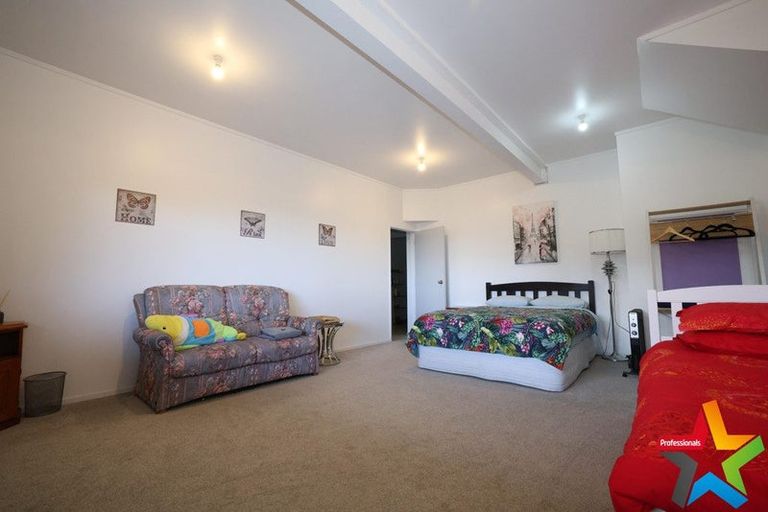 Photo of property in 31 Ewing Grove, Acacia Bay, Taupo, 3330