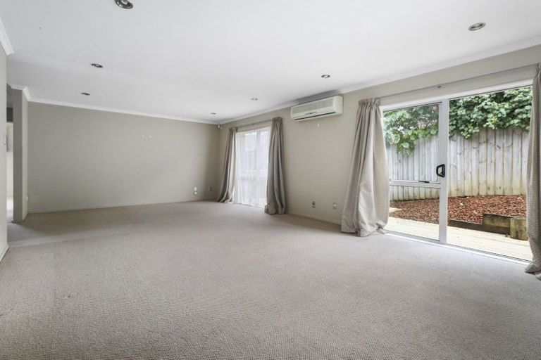 Photo of property in 237 Titirangi Road, Titirangi, Auckland, 0604