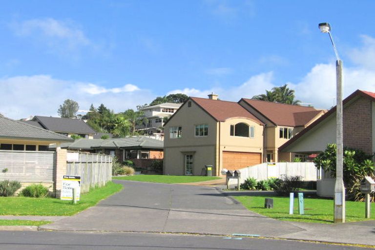 Photo of property in 56 Esther Place, Red Beach, 0932