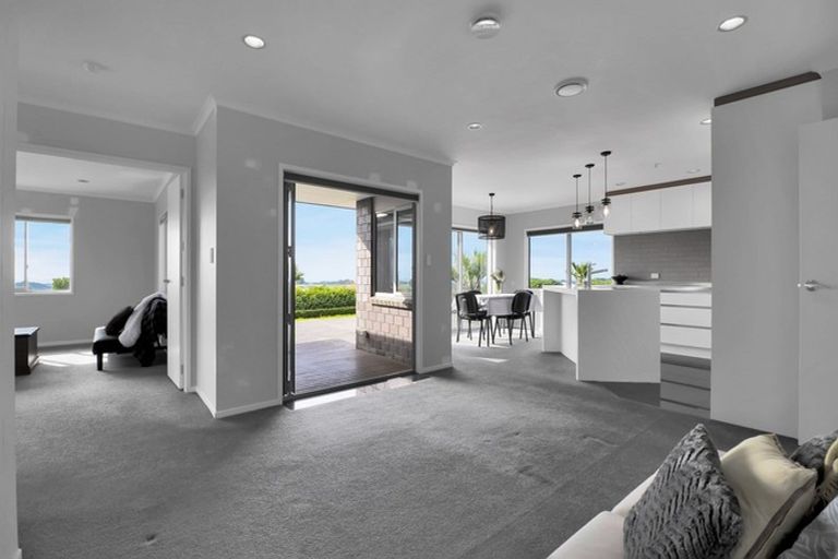 Photo of property in 233 King Road, Inglewood, 4386