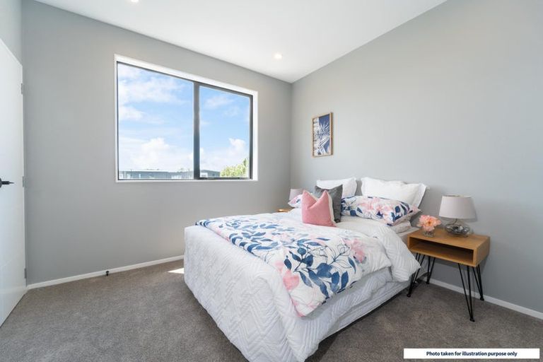 Photo of property in 3 Riroriro Road, Hobsonville, Auckland, 0616