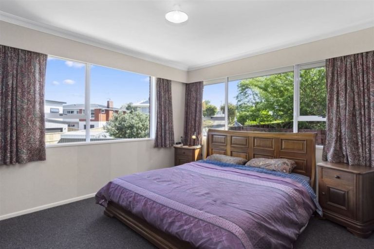 Photo of property in 32 Lynwood Place, Brookfield, Tauranga, 3110