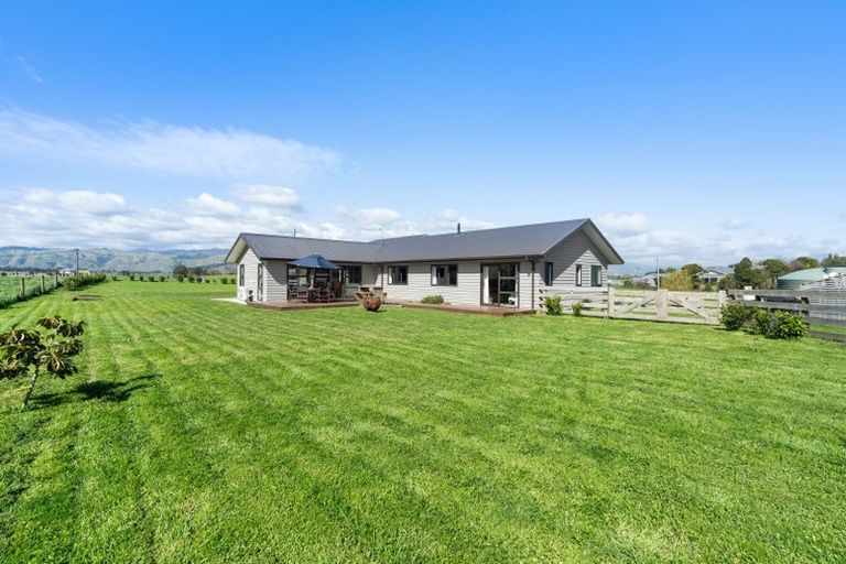 Photo of property in 102 Kukutauaki Road, Koputaroa, Shannon, 5575