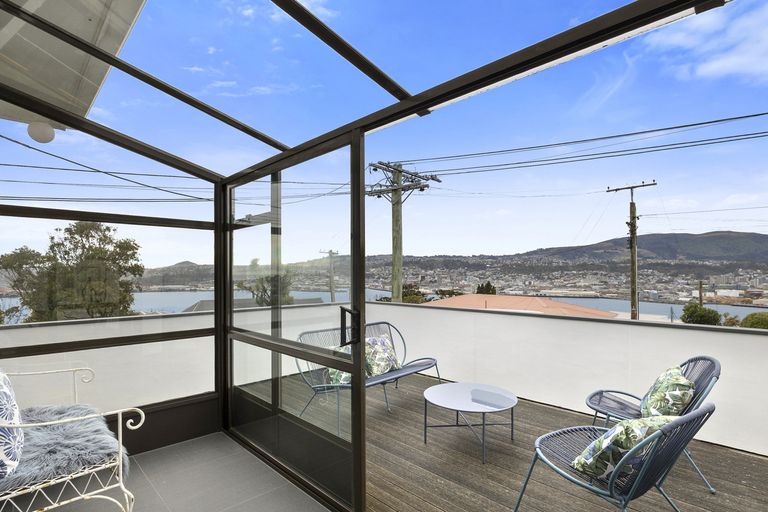 Photo of property in 15 Shandon Road, Vauxhall, Dunedin, 9013