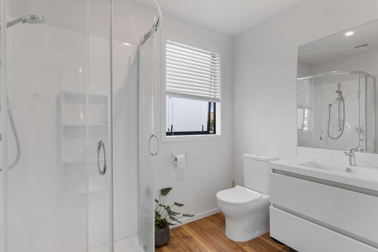 Photo of property in 2/5 Mears Road, Saint Andrews, Hamilton, 3200