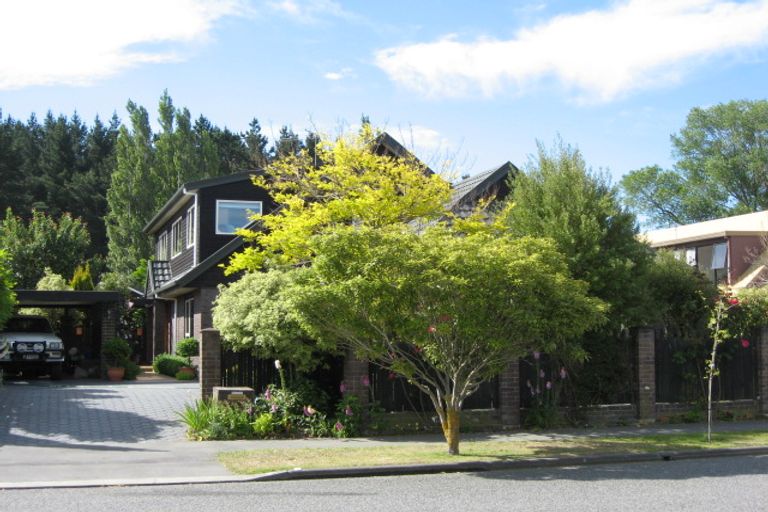 Photo of property in 163 Royal Park Drive, Parklands, Christchurch, 8083