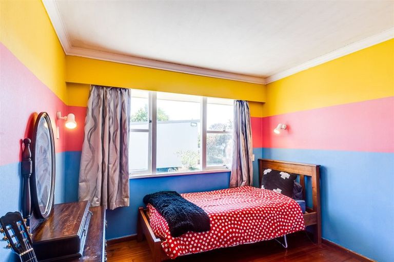 Photo of property in 60 Menin Road, Onekawa, Napier, 4110