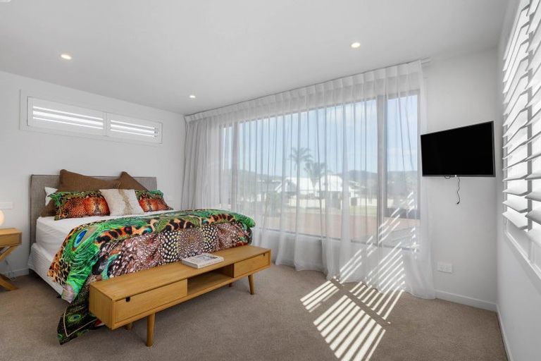 Photo of property in 124 Motu Hei, Pauanui, Hikuai, 3579