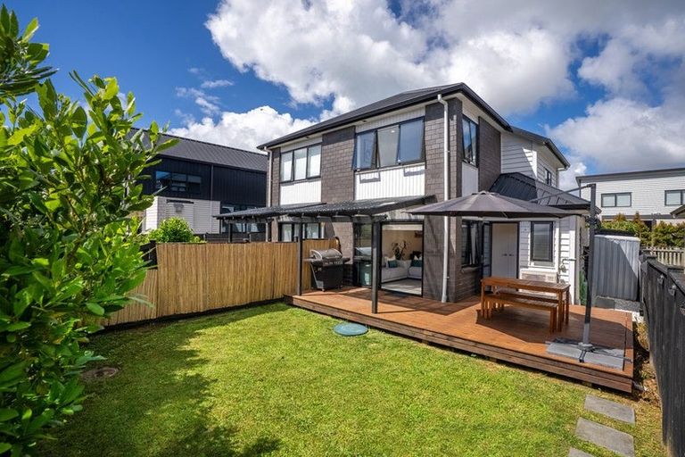 Photo of property in 7 Observation Green, Hobsonville, Auckland, 0616