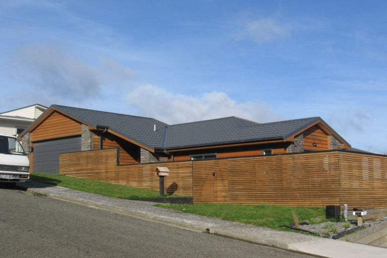 Photo of property in 74 Sheridan Terrace, Johnsonville, Wellington, 6037