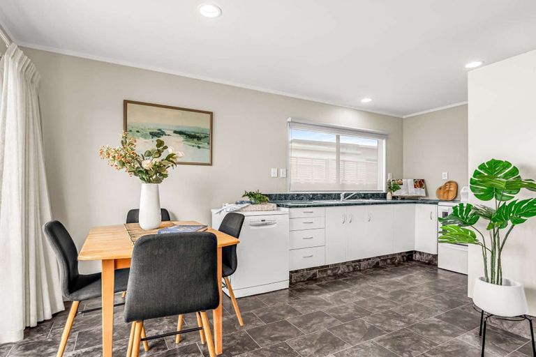 Photo of property in 38b Hartford Avenue, Papamoa Beach, Papamoa, 3118