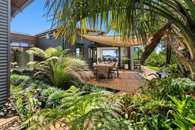 Photo of property in 43b Bentzen Drive, Parekura Bay, Hikurangi, 0184