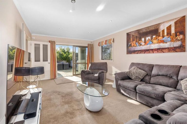 Photo of property in 69 Saint Ives Drive, Camborne, Porirua, 5026