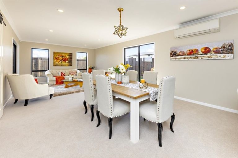 Photo of property in 37 Papareia Road, Karaka, Papakura, 2113