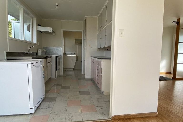 Photo of property in 23 Ennis Avenue, Pakuranga Heights, Auckland, 2010
