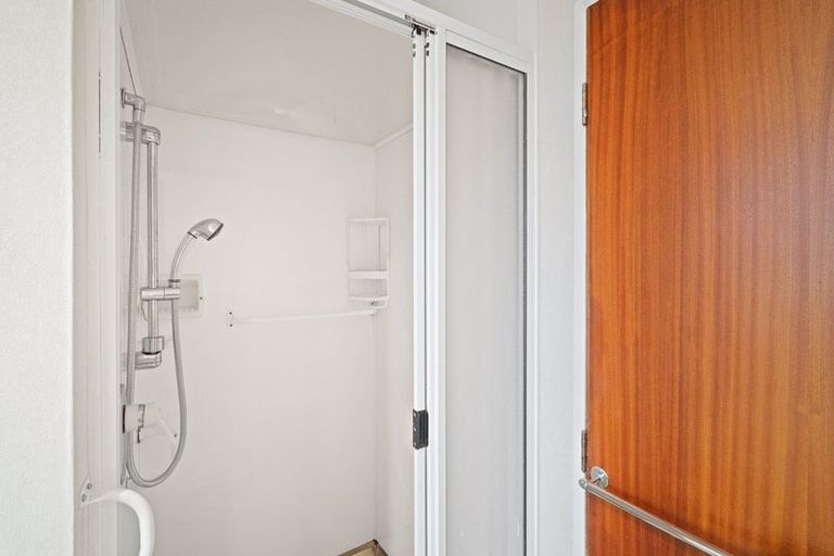 Photo of property in 29a Salford Avenue, Redwood, Christchurch, 8051