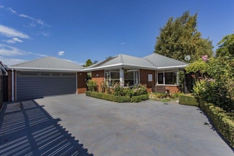 Photo of property in 8b Hinton Place, Rangiora, 7400