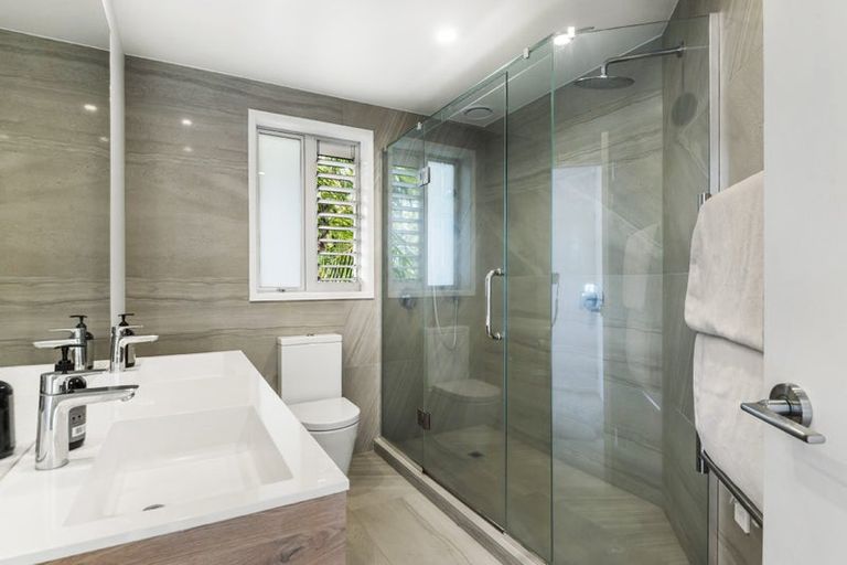 Photo of property in 1/56 Castor Bay Road, Castor Bay, Auckland, 0620