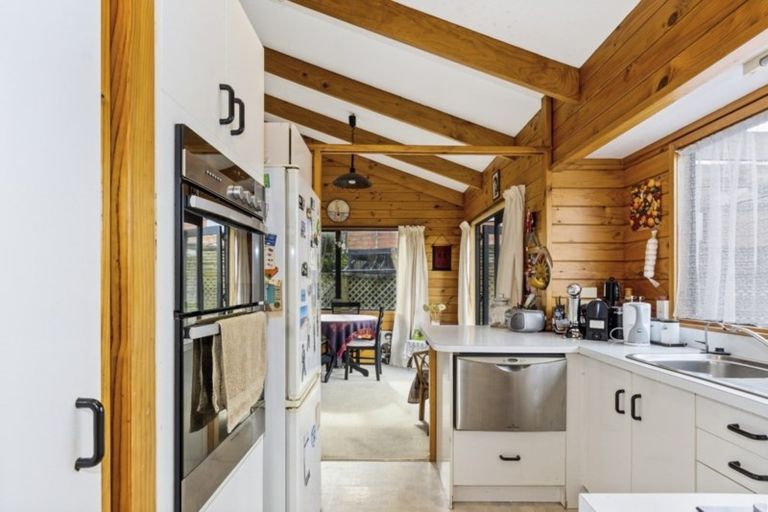 Photo of property in 15 Pelorus Street, Welcome Bay, Tauranga, 3112