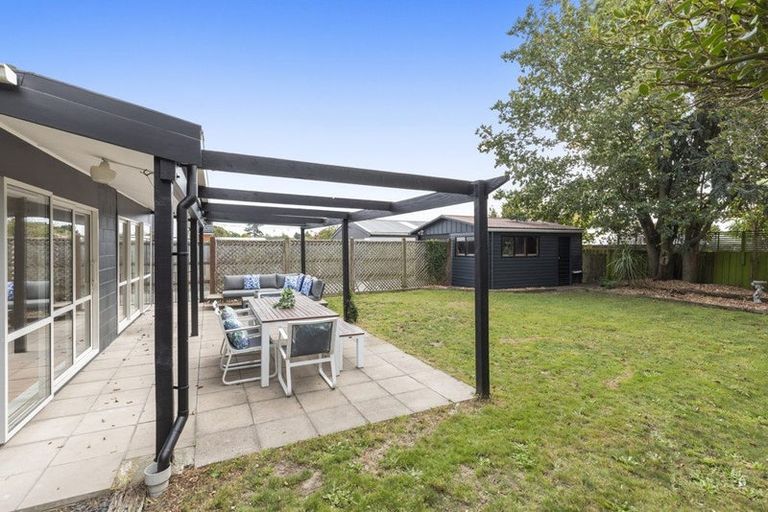 Photo of property in 12 Heathglen Avenue, Parklands, Christchurch, 8083