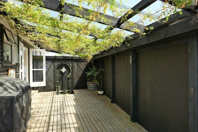 Photo of property in 48 Rutherford Drive, Waikanae Beach, Waikanae, 5036