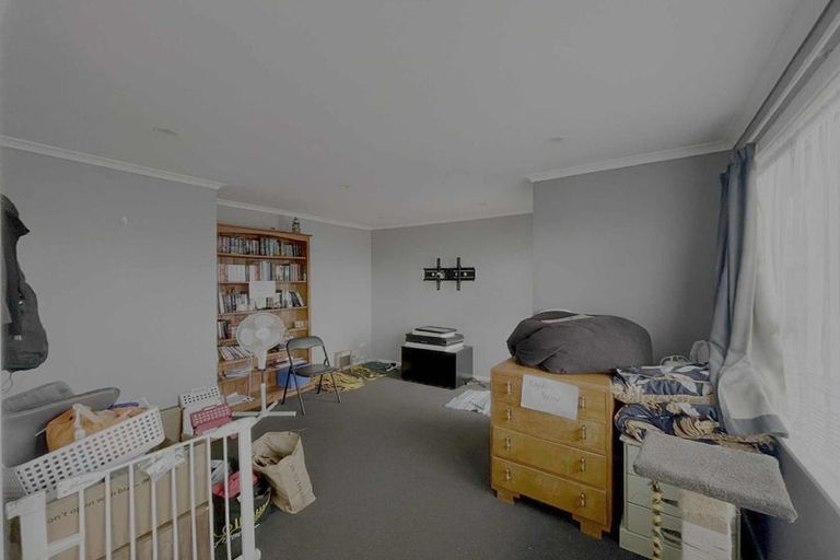 Photo of property in 12 Karaka Street, Merrilands, New Plymouth, 4312