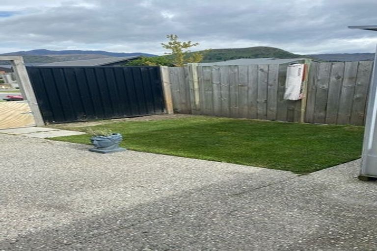 Photo of property in 9 Myles Way, Lower Shotover, Queenstown, 9304