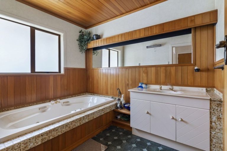 Photo of property in 906 Port Road, Whangamata, 3620